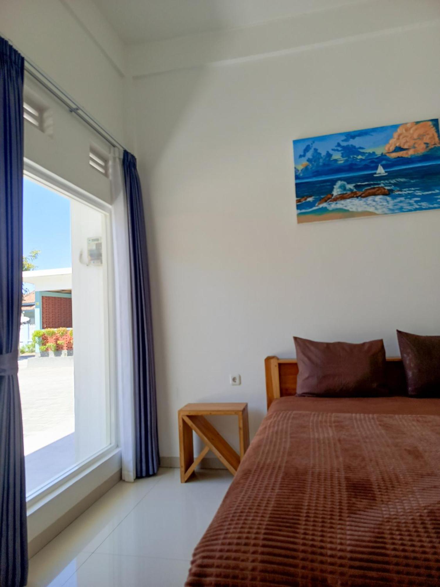 Zavana Rooms & Restaurant Tanjungkarang Exterior foto